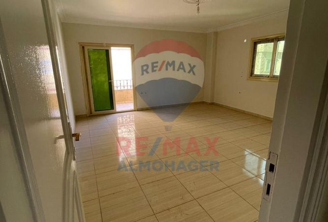 8252113 - Property Main Image