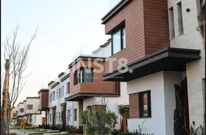 Villa - 3 Bedrooms - 4 Bathrooms for sale in Azzar - 5th Settlement Compounds - The 5th Settlement - New Cairo City - Cairo