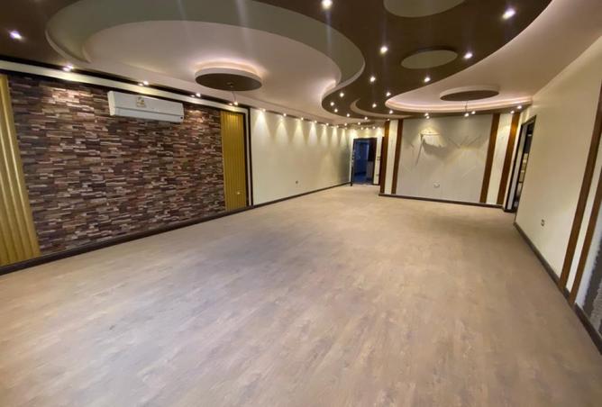 8116040 - Property Main Image