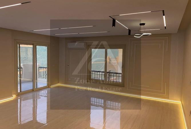 8220533 - Property Image 2