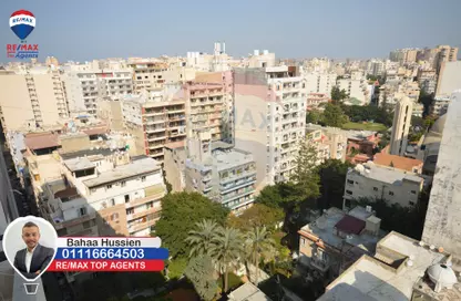 شقة - 4 غرف نوم - 2 حمامات للبيع في شارع السيدة سكينة إبنت الحسين - كفر عبده - رشدي - حي شرق - الاسكندرية