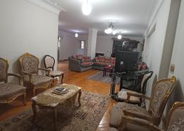 شقة - 3 غرف نوم - 2 حمامات for للبيع in شارع عبد الرحمن شكري - بولكلي - حي شرق - الاسكندرية