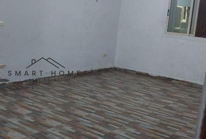 8330681 - Property Image 2