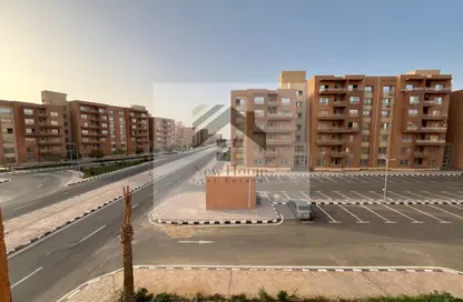 شقة - 3 غرف نوم - 2 حمامات للبيع في مدينة وصال - كمبوندات الشروق - مدينة الشروق - القاهرة