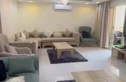 شقة - 3 غرف نوم - 3 حمامات للايجار في المهندسين - الجيزة