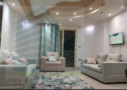 شقة - 3 غرف نوم - 1 حمام for للايجار in شارع نور الدين - كامب شيزار - حي وسط - الاسكندرية