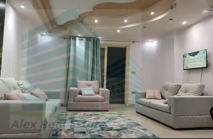 Apartment - 3 Bedrooms - 1 Bathroom for rent in Nour Al Din St. - Camp Chezar - Hay Wasat - Alexandria