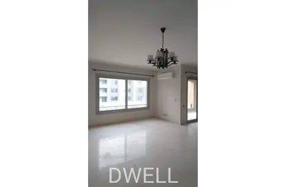 Apartment - 2 Bedrooms - 2 Bathrooms for sale in Palm Hills Village Gate - South Investors Area - New Cairo City - Cairo