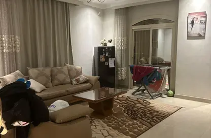 Apartment - 3 Bedrooms - 2 Bathrooms for sale in Al Amn Al Aam Compound - The 1st Settlement - New Cairo City - Cairo