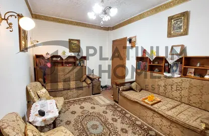شقة - 3 غرف نوم - 1 حمام للبيع في شارع عبد السلام عارف - السرايا - سيدي بشر - حي اول المنتزة - الاسكندرية