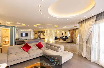 شقة - 4 غرف نوم - 3 حمامات للايجار في طريق الجيش - كامب شيزار - حي وسط - الاسكندرية