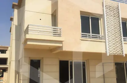 منزل مزدوج - 3 غرف نوم - 5 حمامات للبيع في جدار - كمبوندات 6 أكتوبر - مدينة 6 أكتوبر - الجيزة