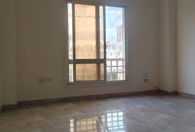 8399892 - Property Image 2