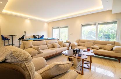 Villa - 4 Bedrooms - 3 Bathrooms for sale in Etapa - Sheikh Zayed Compounds - Sheikh Zayed City - Giza