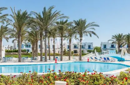 Chalet - 3 Bedrooms - 2 Bathrooms for sale in Mountain View - Ras Al Hekma - North Coast