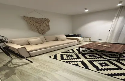 شقة - 3 غرف نوم - 3 حمامات للايجار في ذا كورت ياردز - كمبوندات الشيخ زايد - الشيخ زايد - الجيزة