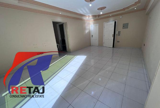 8182985 - Property Image 3