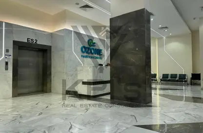 Clinic - Studio - 1 Bathroom for sale in Ozone Health Care District - Al Narges - New Cairo City - Cairo