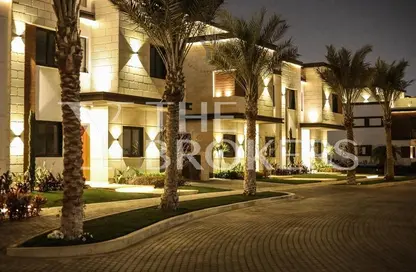 Apartment - 3 Bedrooms - 3 Bathrooms for sale in Azzar - 5th Settlement Compounds - The 5th Settlement - New Cairo City - Cairo