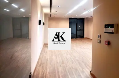 Office Space - Studio - 1 Bathroom for sale in Hyde Park Business District Mall - South Teseen St. - The 5th Settlement - New Cairo City - Cairo