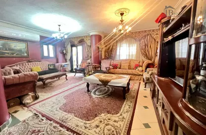 Apartment - 3 Bedrooms - 1 Bathroom for sale in Mohamed Hussein St. - Sidi Beshr - Hay Awal El Montazah - Alexandria