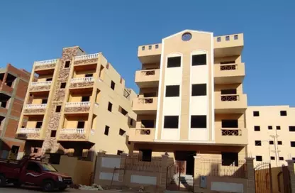 طابق كامل - 5 غرف نوم - 4 حمامات للبيع في الحي المتميز - مدينة بدر - القاهرة