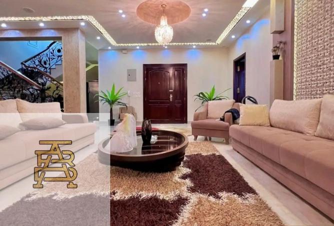 8308692 - Property Image 2