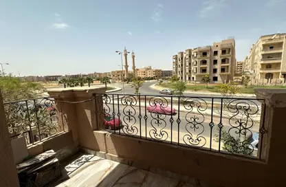 شقة - 4 غرف نوم - 2 حمامات للايجار في المجاورة الثالثة - المنطقة الخامسة - مدينة الشروق - القاهرة