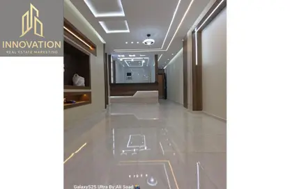 شقة - 3 غرف نوم - 2 حمامات للبيع في البوابة الرابعة القديمة - حورس - حدائق الاهرام - الجيزة