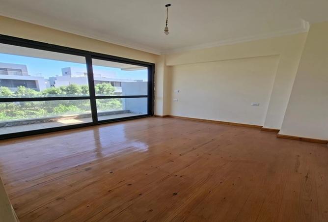 8045657 - Property Image 3