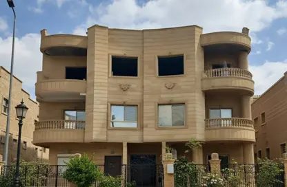 Apartment - 3 Bedrooms - 2 Bathrooms for sale in East The Academy - New Cairo City - Cairo