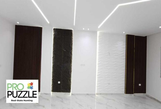 7035271 - Property Image 2