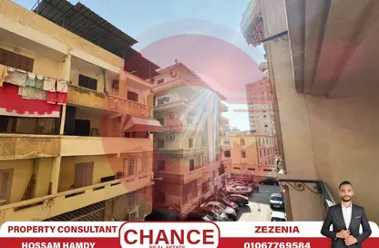 Apartment - 3 Bedrooms - 3 Bathrooms for sale in Abou Quer Road - Zezenia - Hay Sharq - Alexandria