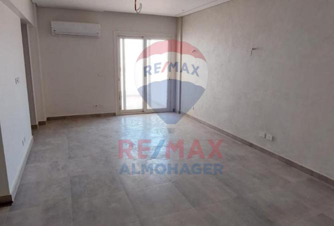 8090620 - Property Image 2