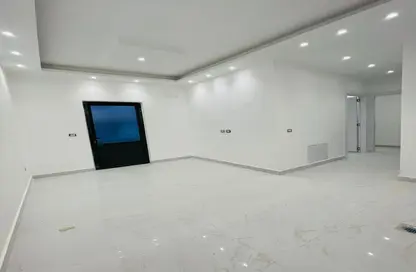 Apartment - 3 Bedrooms - 2 Bathrooms for sale in Ivoire - Sheikh Zayed City - Giza