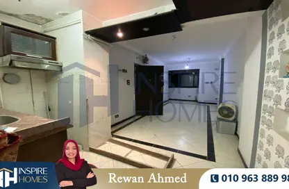 Apartment - 2 Bedrooms - 1 Bathroom for sale in Al Nasr St. - Smouha - Hay Sharq - Alexandria