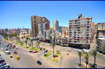 شقة - 3 غرف نوم - 2 حمامات للبيع في شارع مصطفى كامل - السيوف - حي اول المنتزة - الاسكندرية