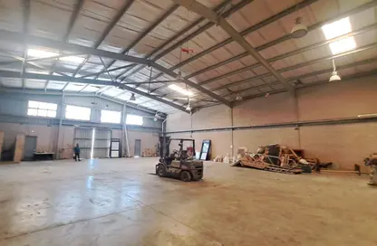 Factory - Studio - 2 Bathrooms for sale in Industrial Zone St   Al Central Road - Industrial Area - 6 October City - Giza