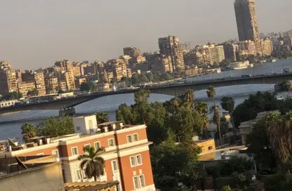 Apartment - 4 Bedrooms - 3 Bathrooms for sale in Nile St. - Dokki - Giza