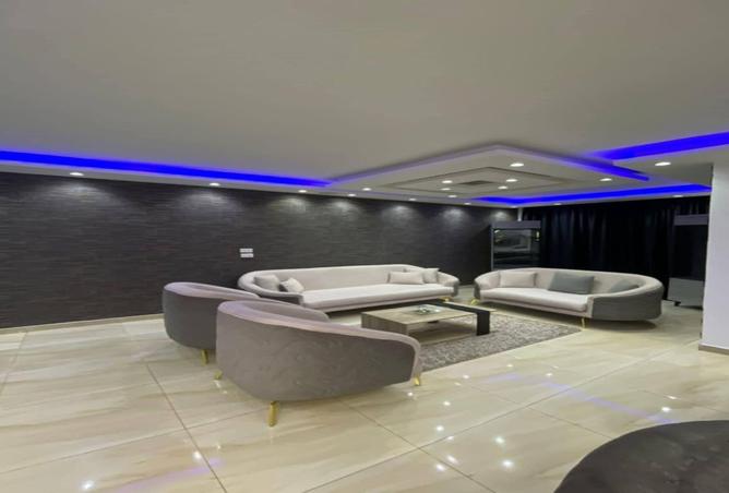 8219510 - Property Image 2