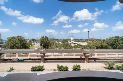 Apartment - 3 Bedrooms - 3 Bathrooms for sale in Malak Hefny St. - El Mandara - Hay Than El Montazah - Alexandria
