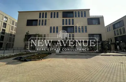 Office Space - Studio - 2 Bathrooms for sale in District 5 - 5th Settlement Compounds - The 5th Settlement - New Cairo City - Cairo Office Space - Studio - 2 Bathrooms for sale in District 5 - 5th Settlement Compounds - The 5th Settlement - New Cairo City - Cairo
