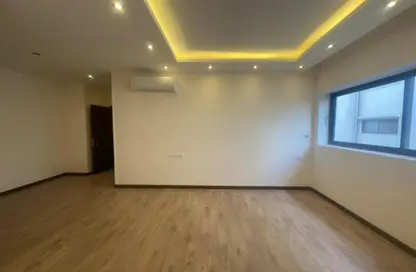 Apartment - 4 Bedrooms - 4 Bathrooms for rent in Lake View Residence - 5th Settlement Compounds - The 5th Settlement - New Cairo City - Cairo