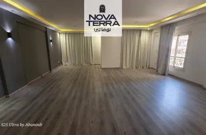 Apartment - 4 Bedrooms - 3 Bathrooms for sale in Touristic Zone 4 - Touristic Zone - Al Motamayez District - 6 October City - Giza