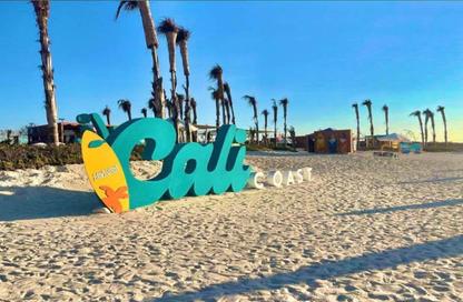Chalet - 2 Bedrooms - 2 Bathrooms for sale in Cali Coast - Ras Al Hekma - North Coast