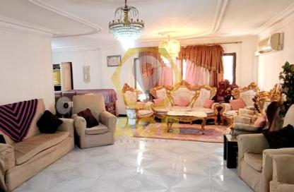 Apartment - 3 Bedrooms - 2 Bathrooms for sale in Aswan St. - Al Gamea Square - Heliopolis - Masr El Gedida - Cairo