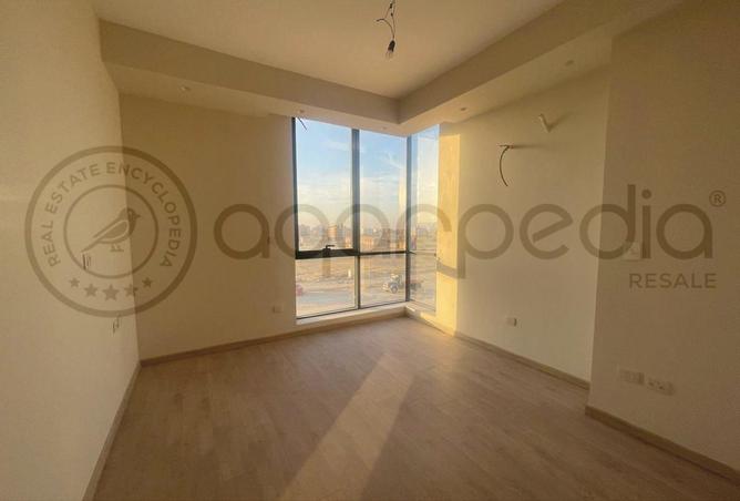 8233942 - Property Image 3