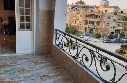 Apartment - 3 Bedrooms - 2 Bathrooms for rent in Ganoob El Acadimia - New Cairo City - Cairo