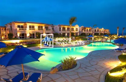 منزل مزدوج - 4 غرف نوم - 4 حمامات للبيع في لافيستا جاردنز - لافيستا - العين السخنة - السويس