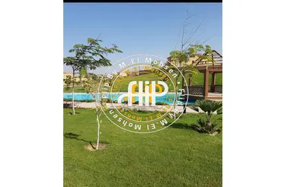 Villa - 6 Bedrooms - 7+ Bathrooms for sale in Royal Meadows - Sheikh Zayed Compounds - Sheikh Zayed City - Giza